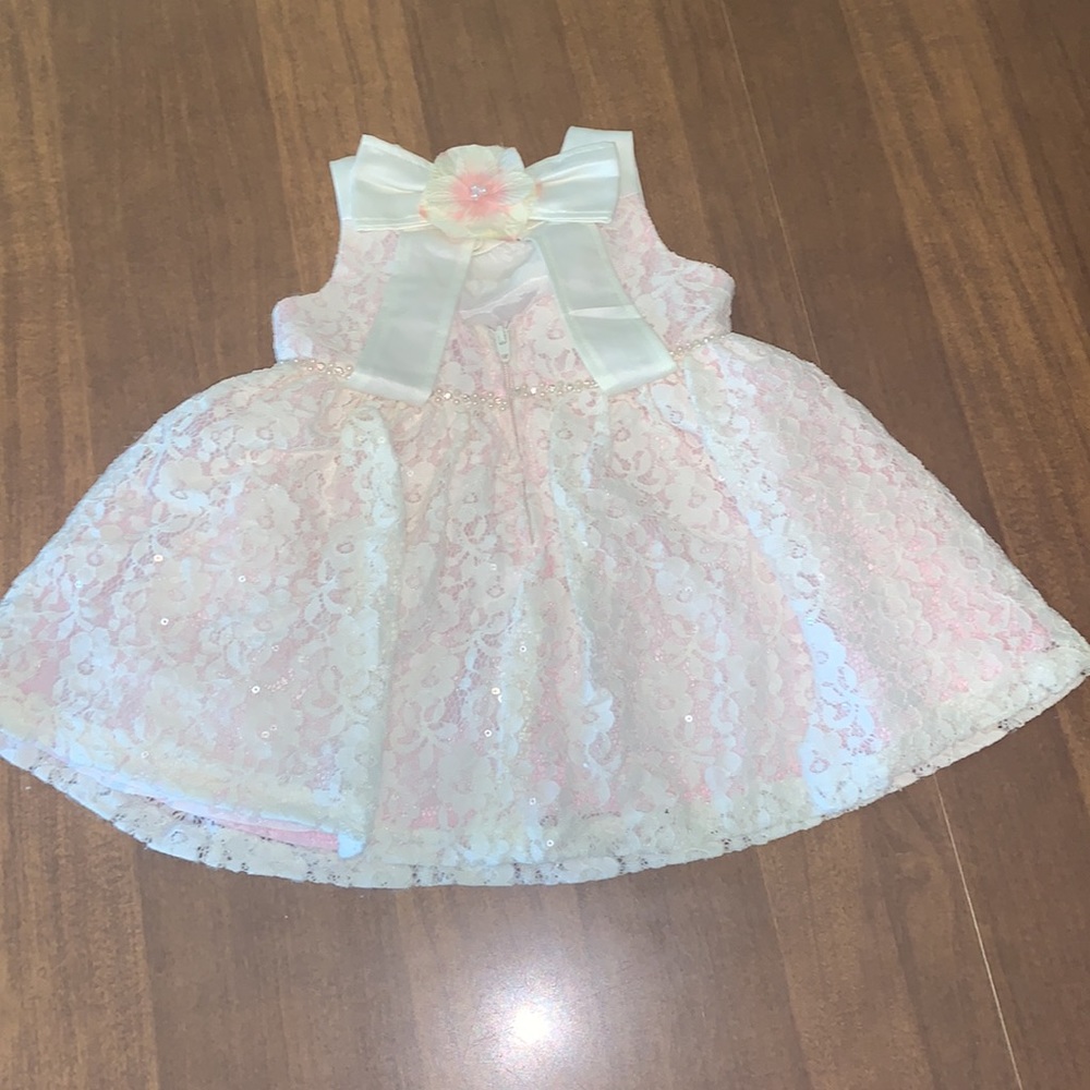 Absolutely Beautiful baby girl formal dress. - Picture 3 of 7